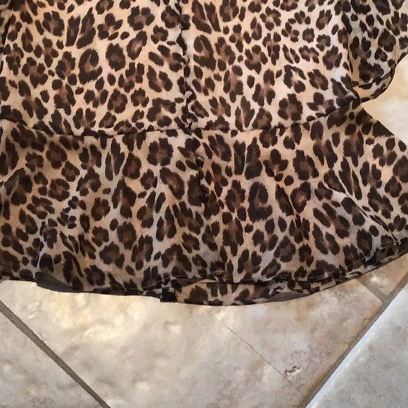 ☀️Dex Leopard print short sleeve blouse - Picture 4 of 7